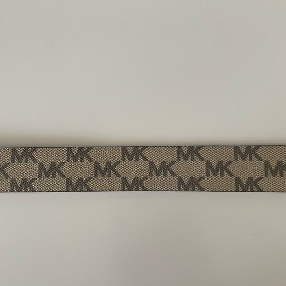 Michael Kors double sided belt - Picture 3 of 4